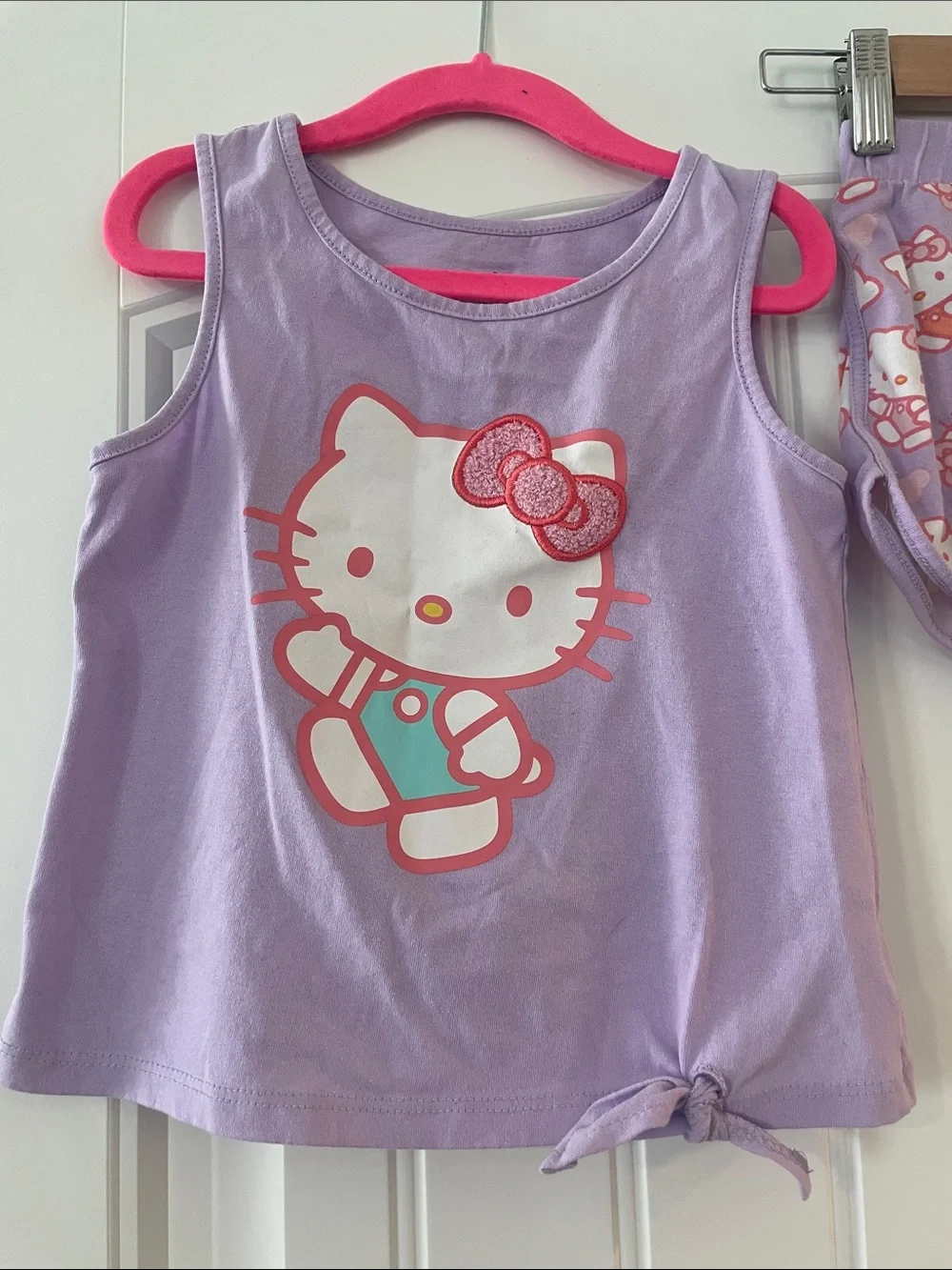 Hello Kitty Lavender Sleeveless Tank & Printed Shorts Pajama Set